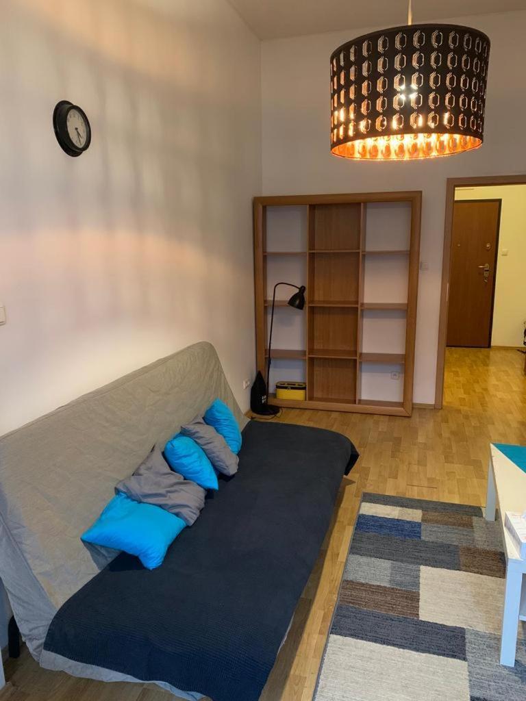 Spacious 2-Rooms Penthouse In Warsaw City Center Exterior photo